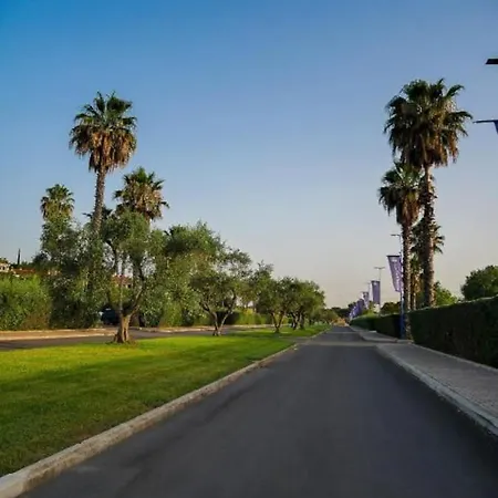 Golf Club Apartment